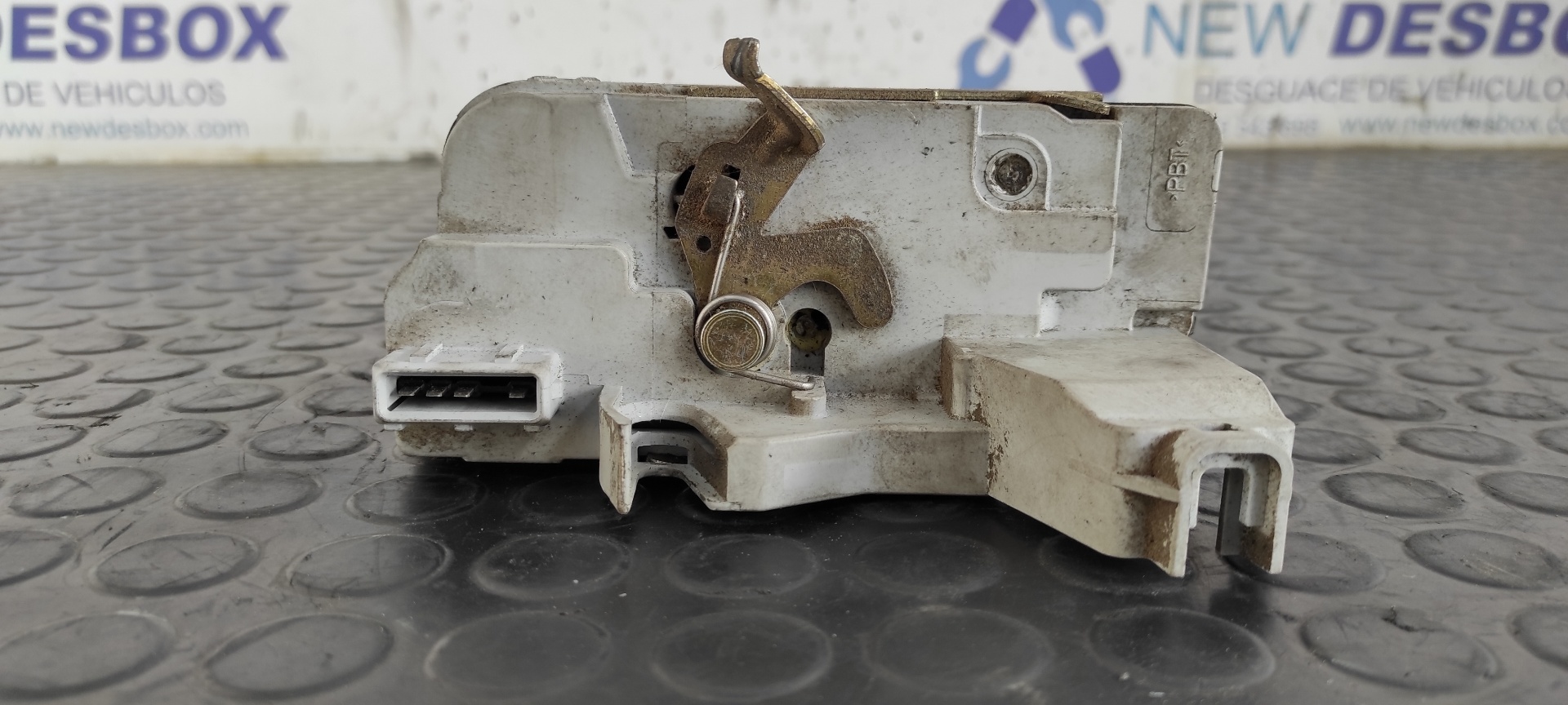 CERRADURA PUERTA TRASERA IZQUIERDA PEUGEOT 307 BREAK / SW (S1) - vista 2