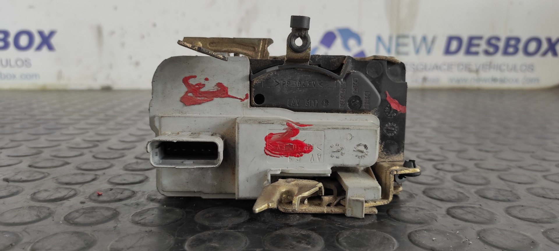 CERRADURA PUERTA DELANTERA IZQUIERDA CITROEN XSARA BERLINA - vista 5