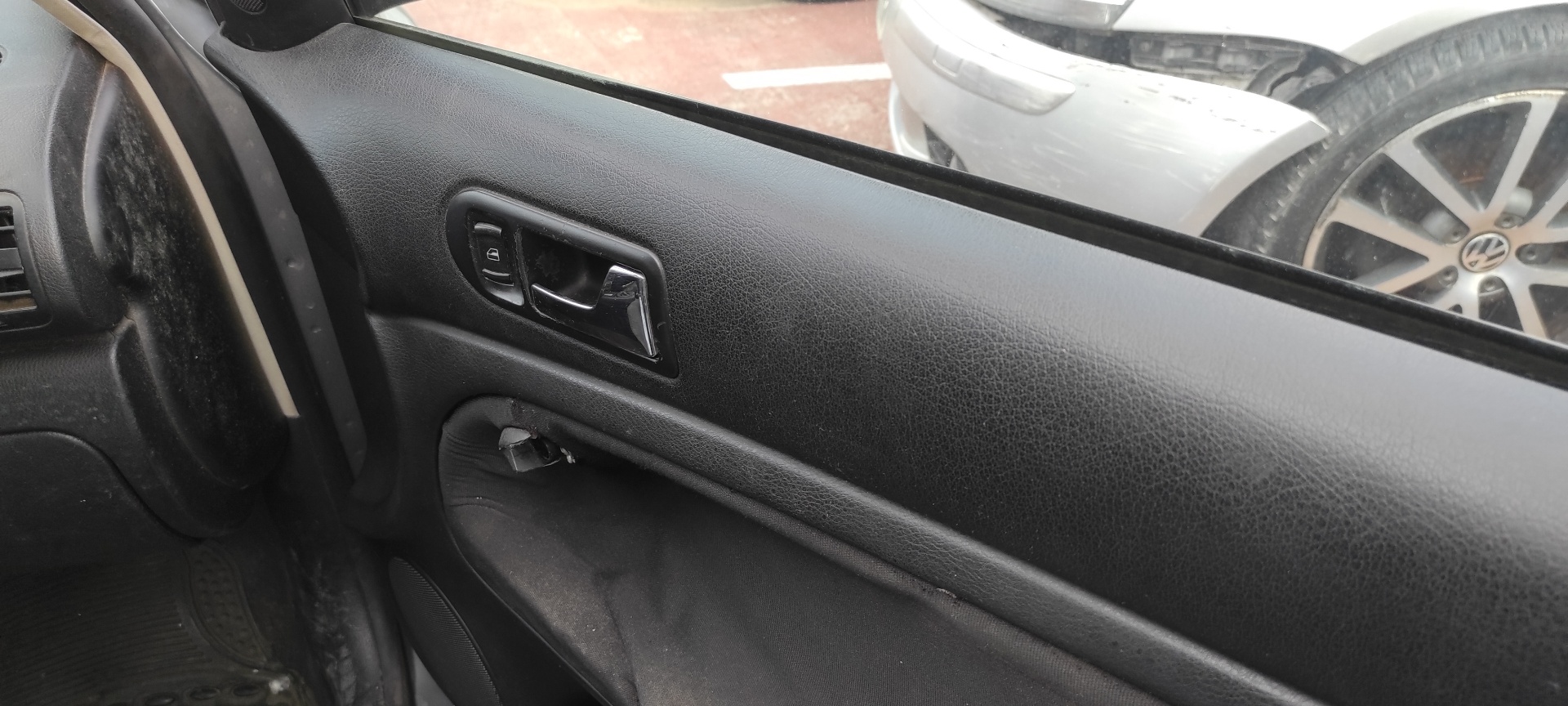 CINTURON TRASERO DERECHO VOLKSWAGEN PASSAT BERLINA (3B3) - vista 6