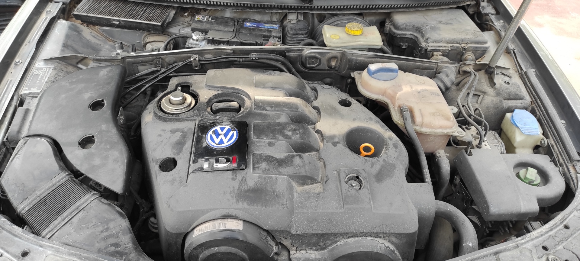 CINTURON TRASERO DERECHO VOLKSWAGEN PASSAT BERLINA (3B3) - vista 13