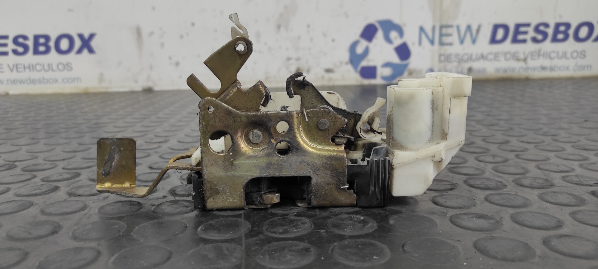CERRADURA PUERTA DELANTERA IZQUIERDA FIAT DUCATO COMBI (DESDE 03.94) - vista 3