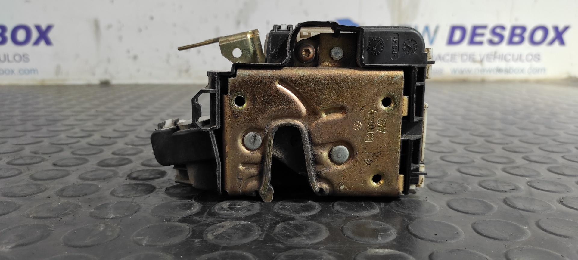 CERRADURA PUERTA DELANTERA DERECHA VOLKSWAGEN POLO BERLINA (6N1) - vista 7