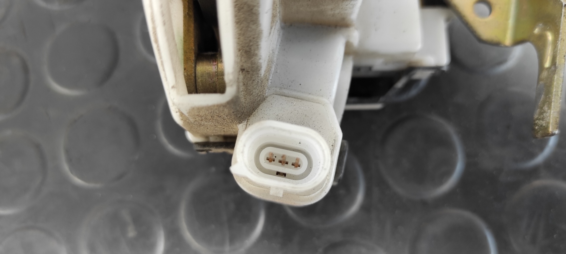 CERRADURA PUERTA DELANTERA DERECHA VOLKSWAGEN POLO BERLINA (6N1) - vista 3