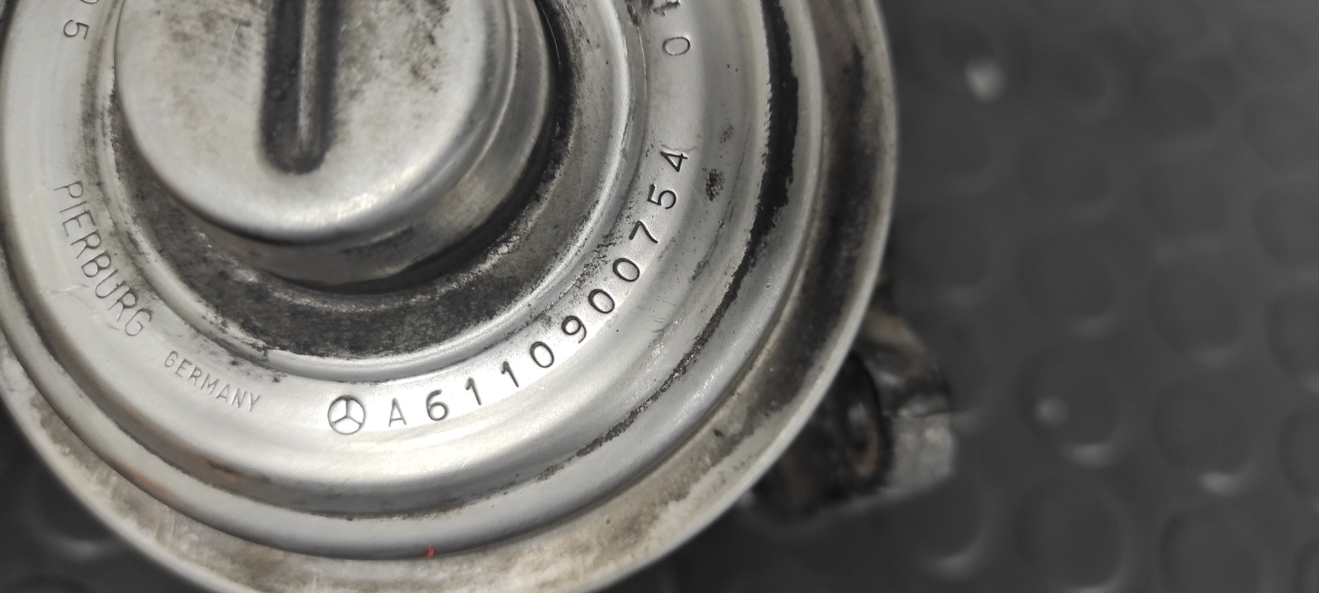 VALVULA EGR MERCEDES-BENZ CLASE C (W203) BERLINA - vista 4