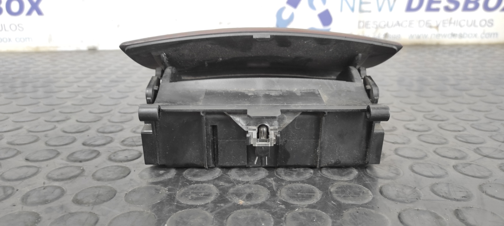 CENICERO MERCEDES-BENZ CLASE C (W203) BERLINA - vista 5