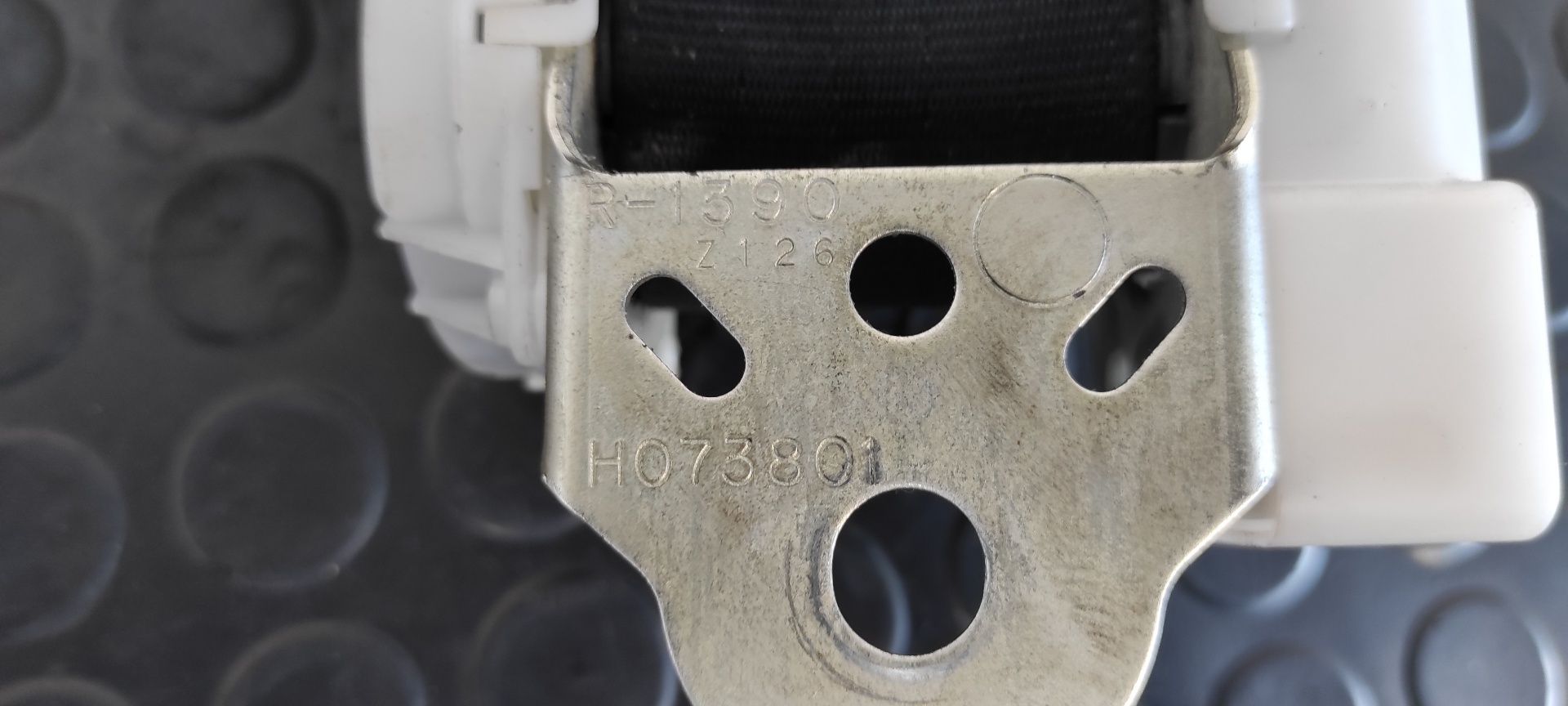 CINTURON TRASERO DERECHO TOYOTA COROLLA VERSO (R1) - vista 8