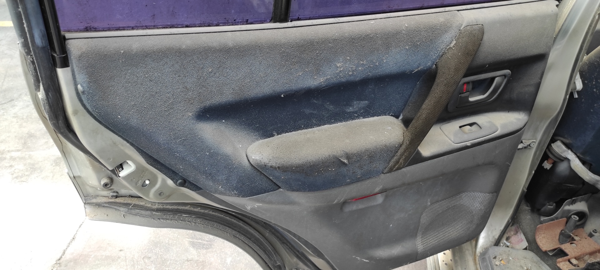 PUERTA TRASERA IZQUIERDA MITSUBISHI MONTERO (V60/V70) - vista 2