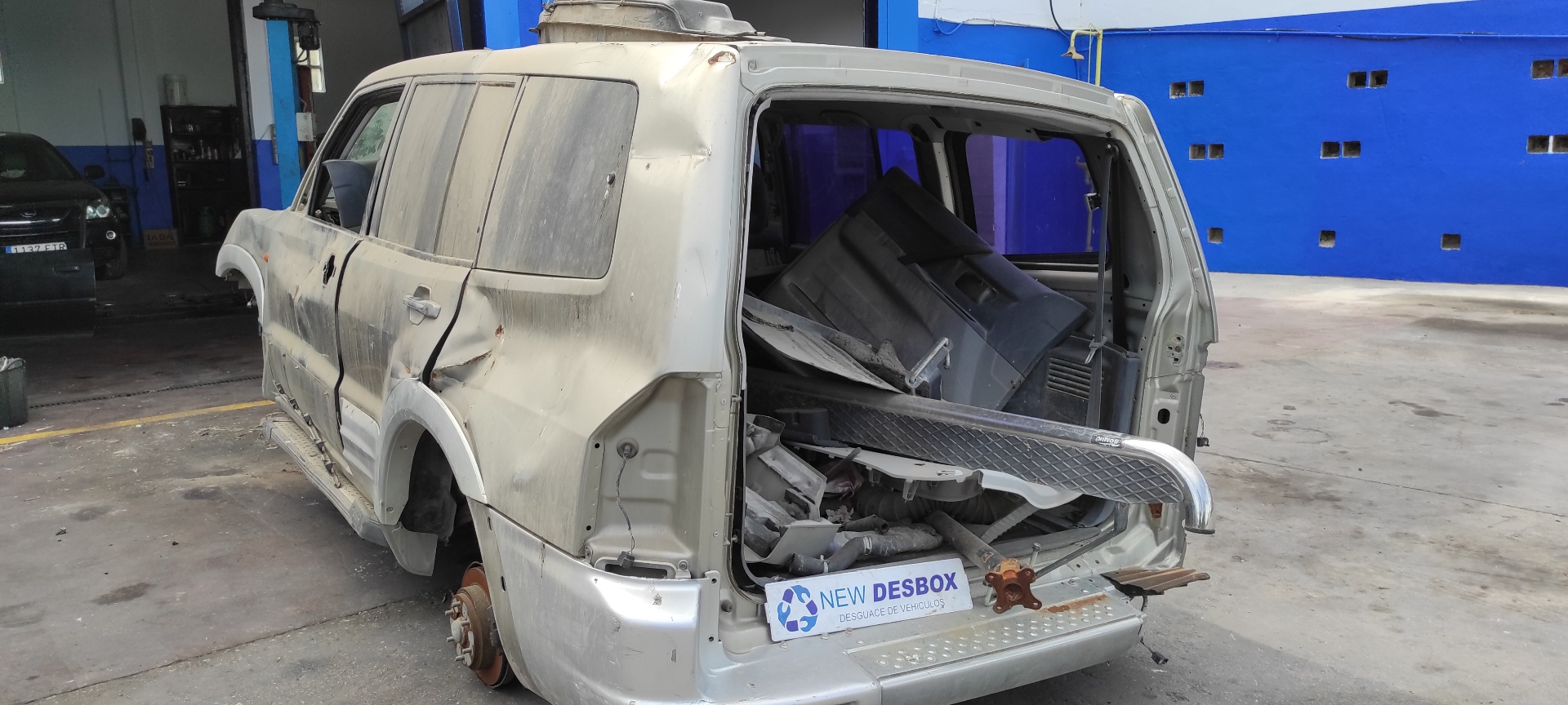 PUERTA TRASERA IZQUIERDA MITSUBISHI MONTERO (V60/V70) - vista 5