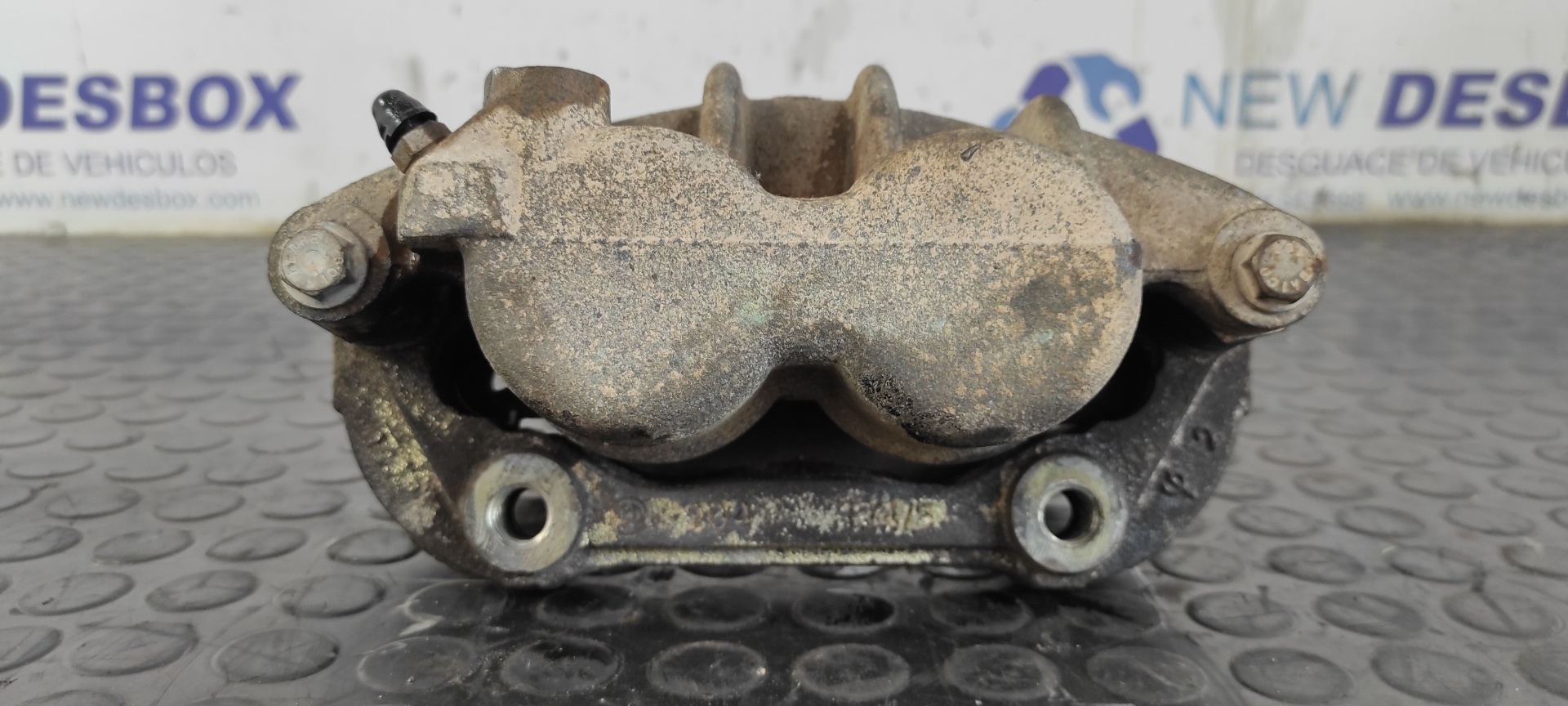 PINZA DE FRENO DELANTERA IZQUIERDA NISSAN CABSTAR - vista 5