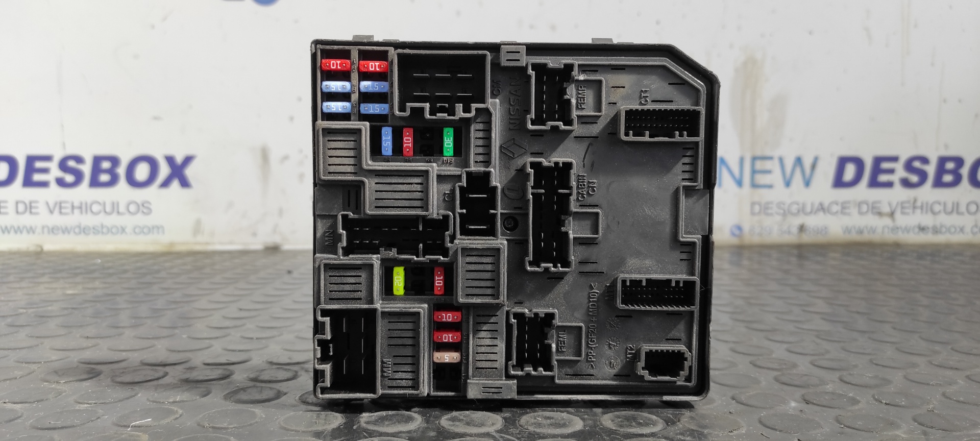 CAJA RELES / FUSIBLES NISSAN QASHQAI (J11)