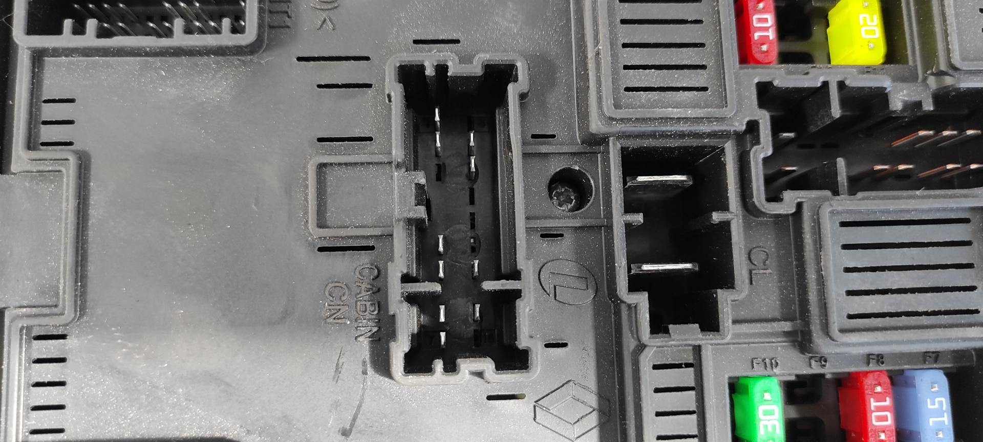 CAJA RELES / FUSIBLES NISSAN QASHQAI (J11) - vista 8