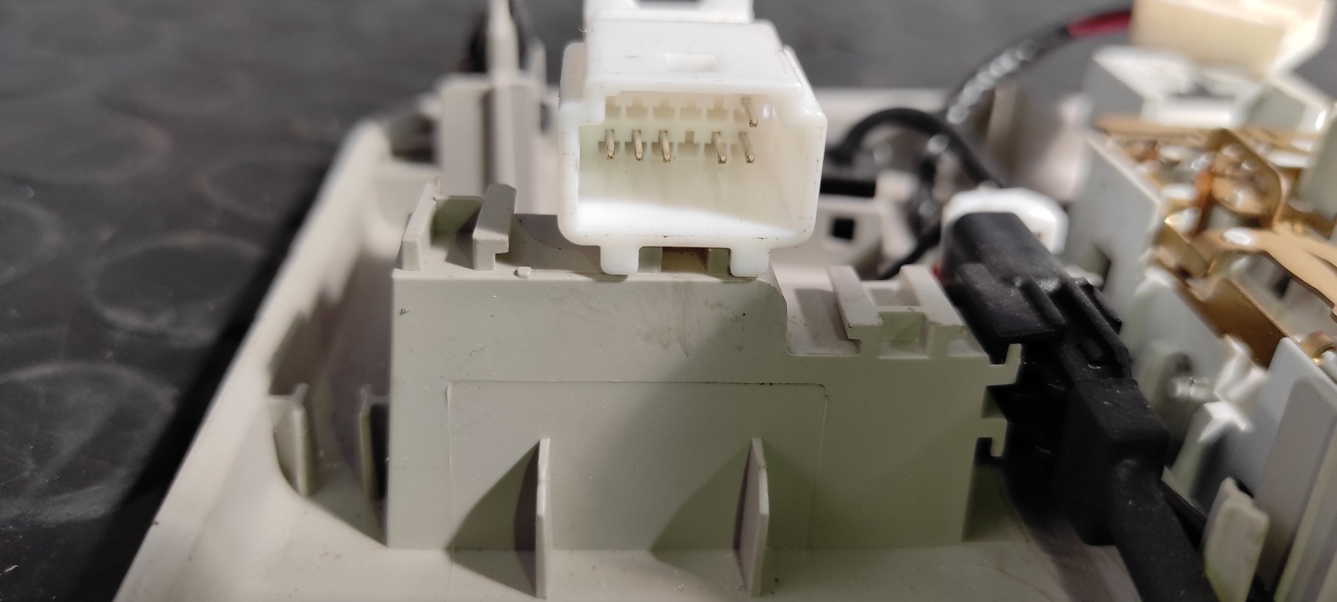 LUZ INTERIOR NISSAN QASHQAI (J11) - vista 3