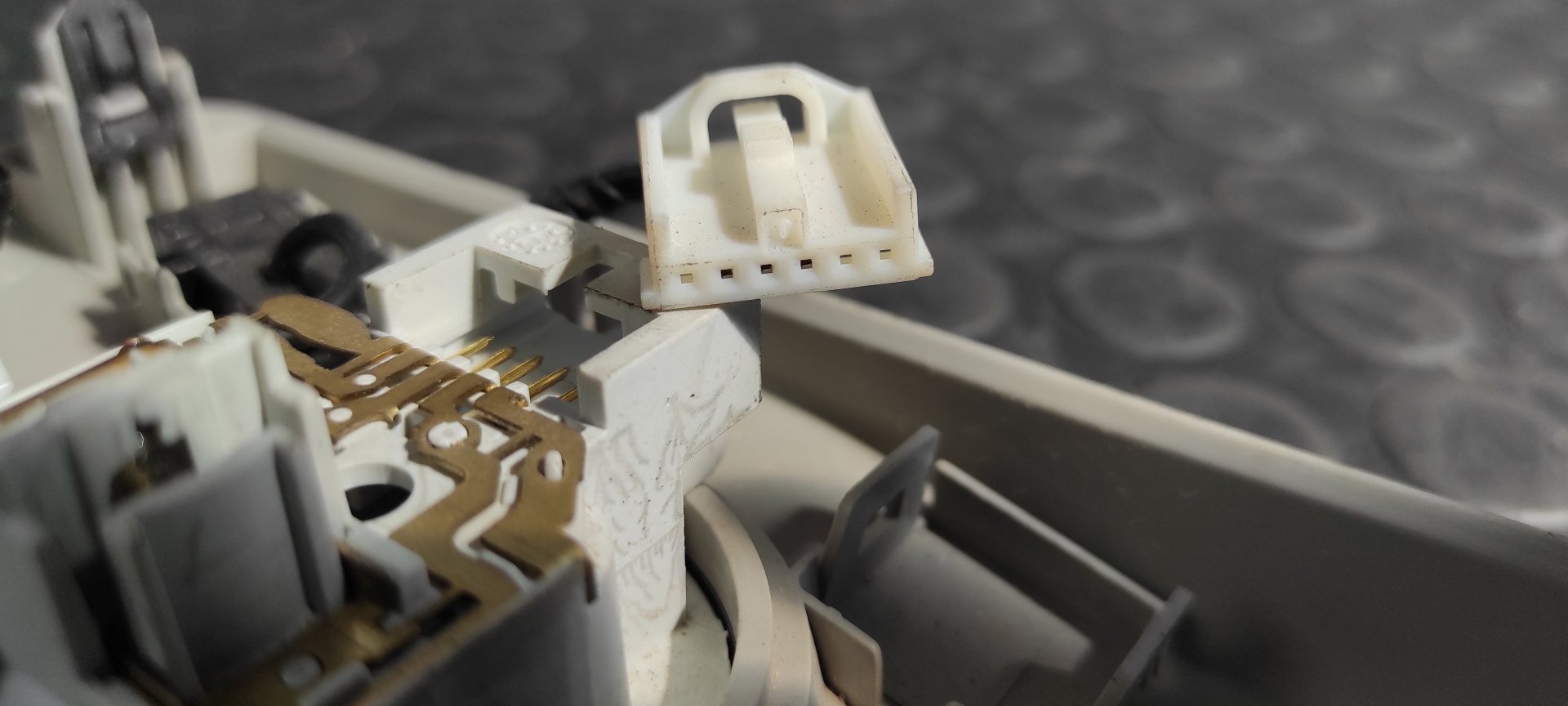 LUZ INTERIOR NISSAN QASHQAI (J11) - vista 4