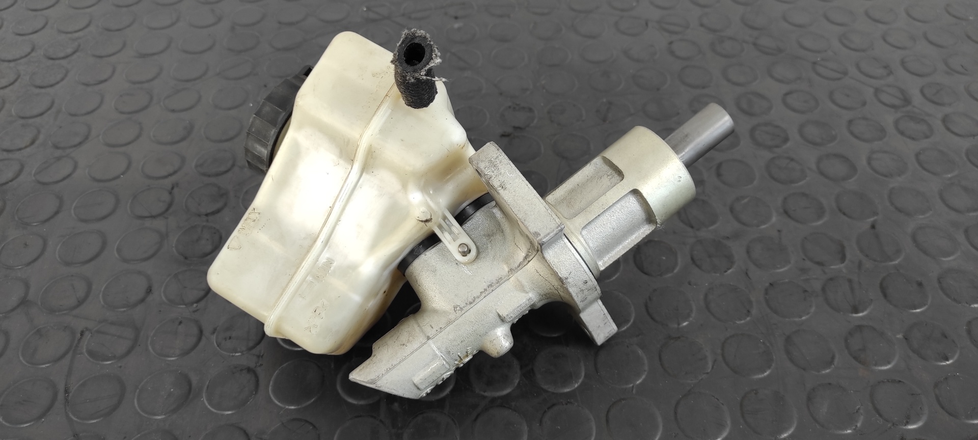 BOMBA FRENO BMW SERIE 3 BERLINA (E90) - vista 3