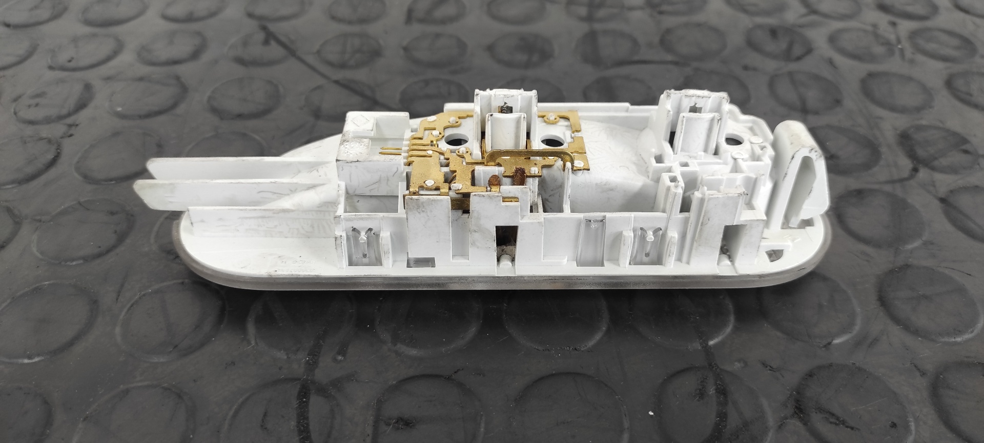 LUZ INTERIOR NISSAN QASHQAI (J11) - vista 2