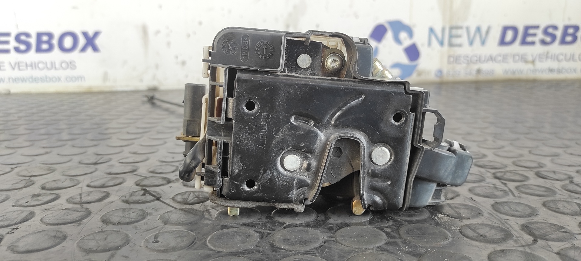 CERRADURA PUERTA TRASERA IZQUIERDA SEAT CORDOBA BERLINA (6K2) - vista 3