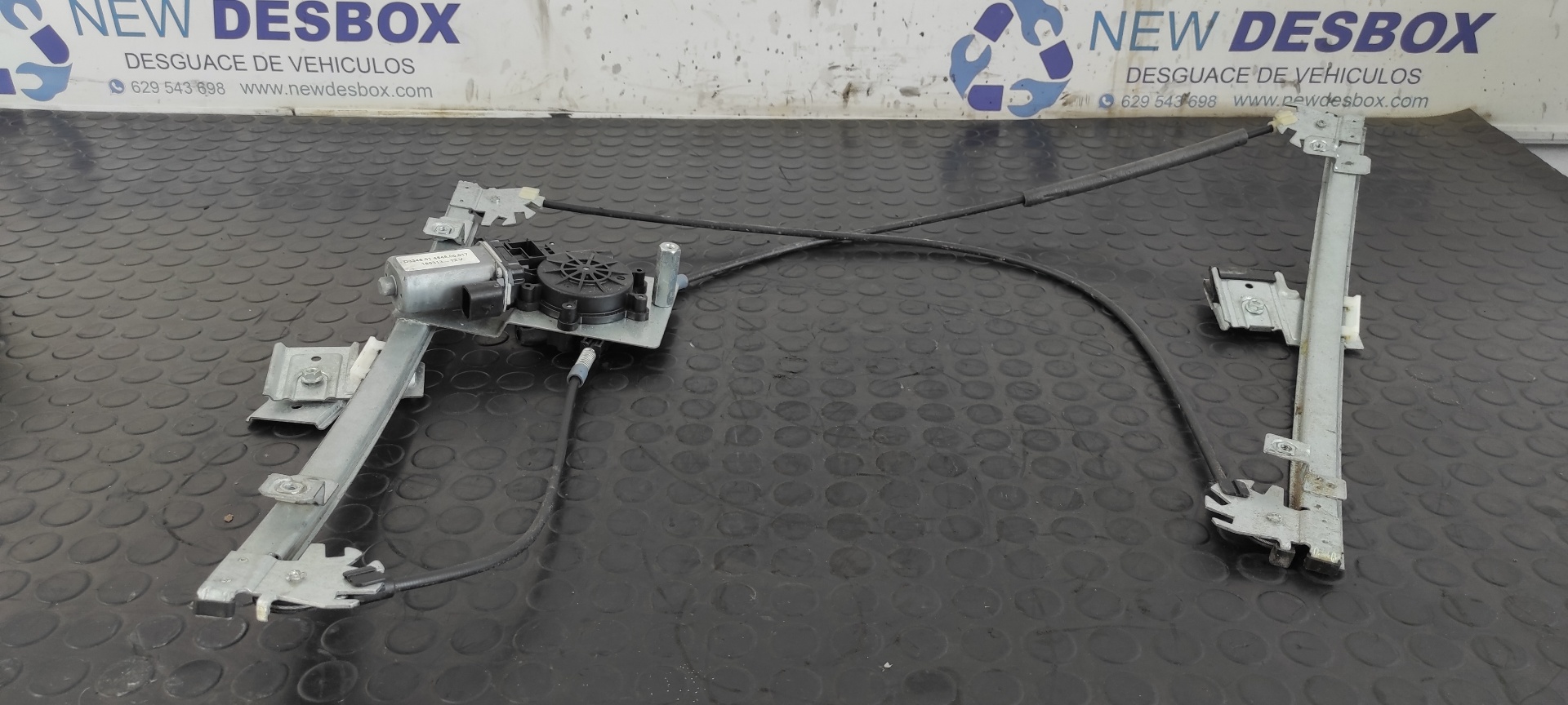 ELEVALUNAS DELANTERO DERECHO VOLKSWAGEN POLO BERLINA (6N1)