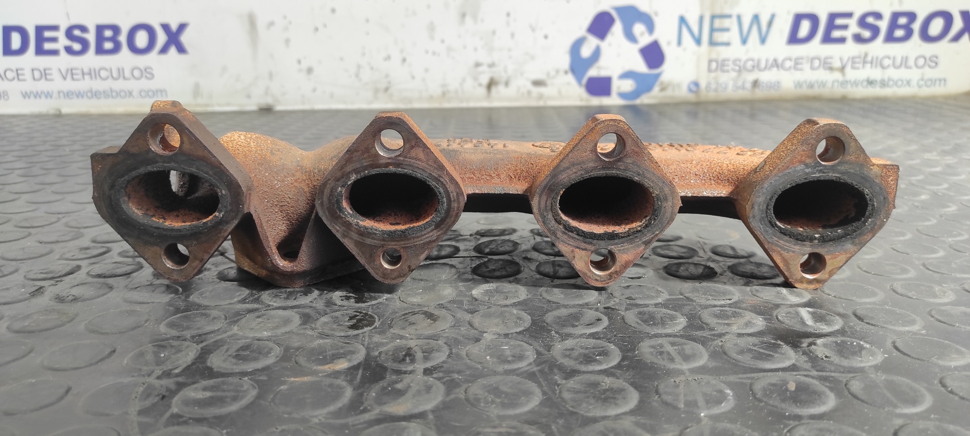 COLECTOR ESCAPE BMW SERIE 3 BERLINA (E90) - vista 5