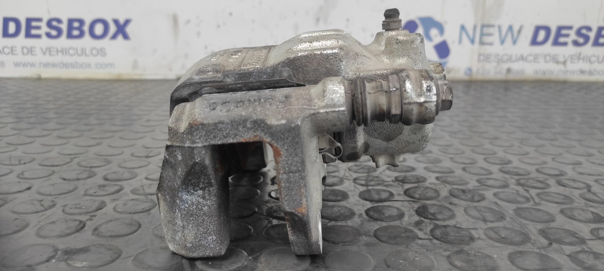 PINZA DE FRENO DELANTERA DERECHA FORD FIESTA (CB1) - vista 6