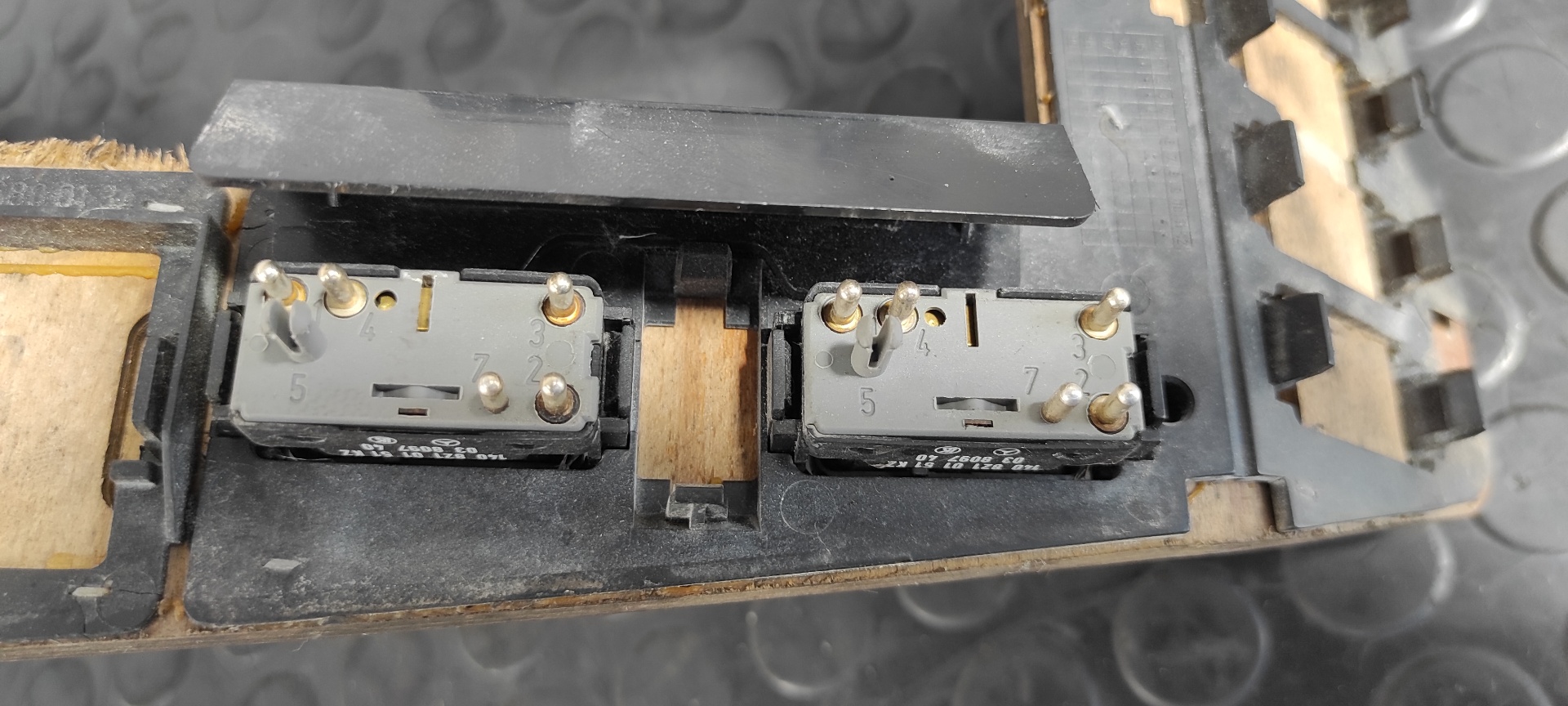 MANDO ELEVALUNAS DELANTERO IZQUIERDO MERCEDES-BENZ CLASE S (W140) BERLINA - vista 13