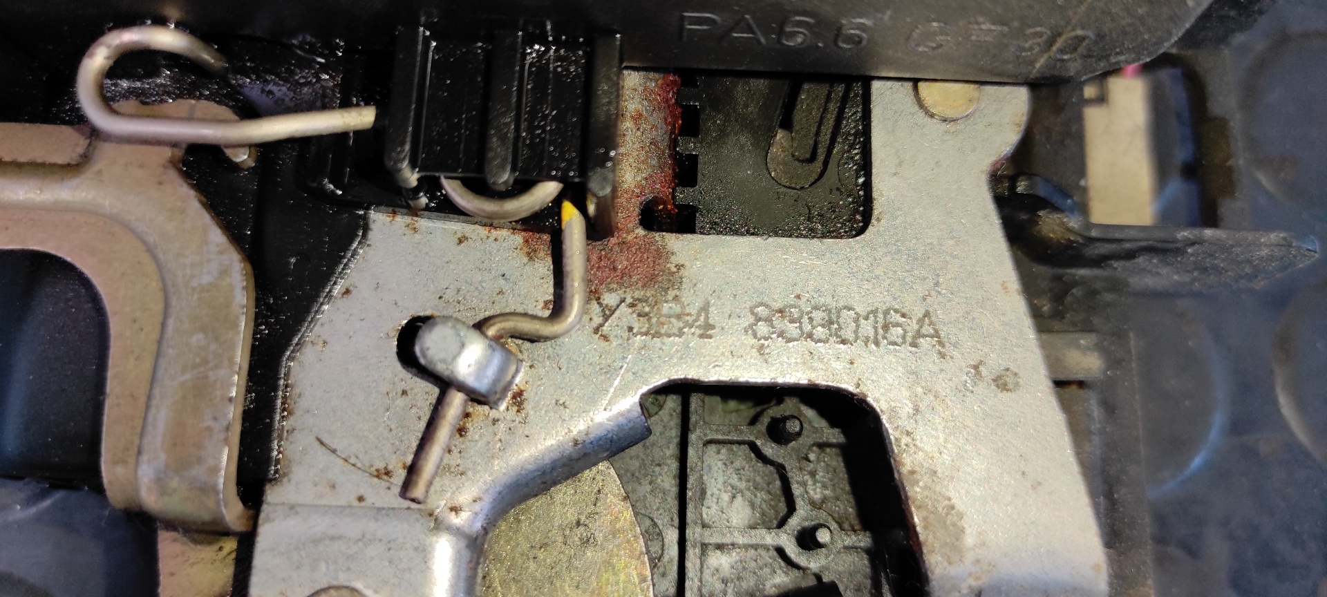 CERRADURA PUERTA TRASERA DERECHA VOLKSWAGEN PASSAT BERLINA (3B3) - vista 2