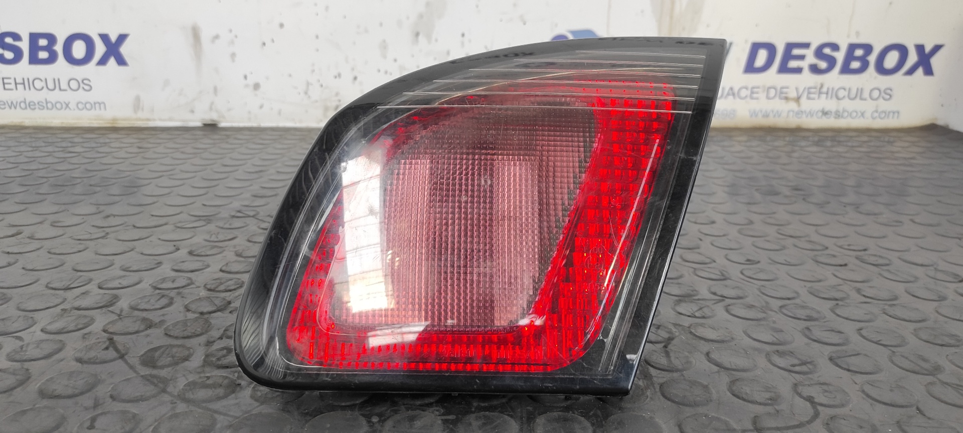 PILOTO PORTON DERECHO NISSAN PRIMERA BERLINA (P11)