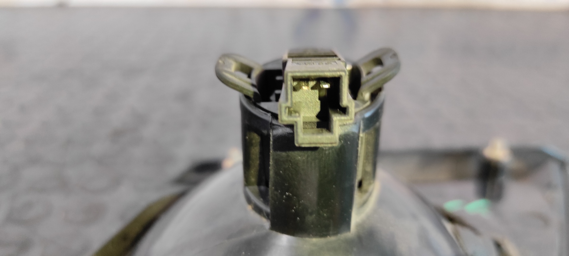 PILOTO PORTON DERECHO NISSAN PRIMERA BERLINA (P11) - vista 2