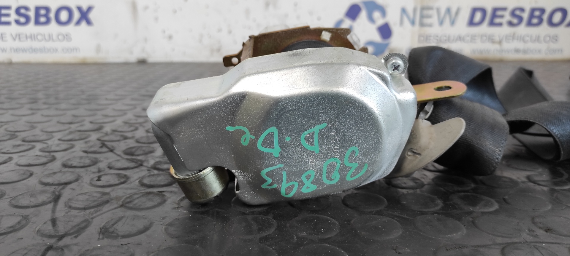 CINTURON DELANTERO DERECHO TOYOTA COROLLA VERSO (R1) - vista 5