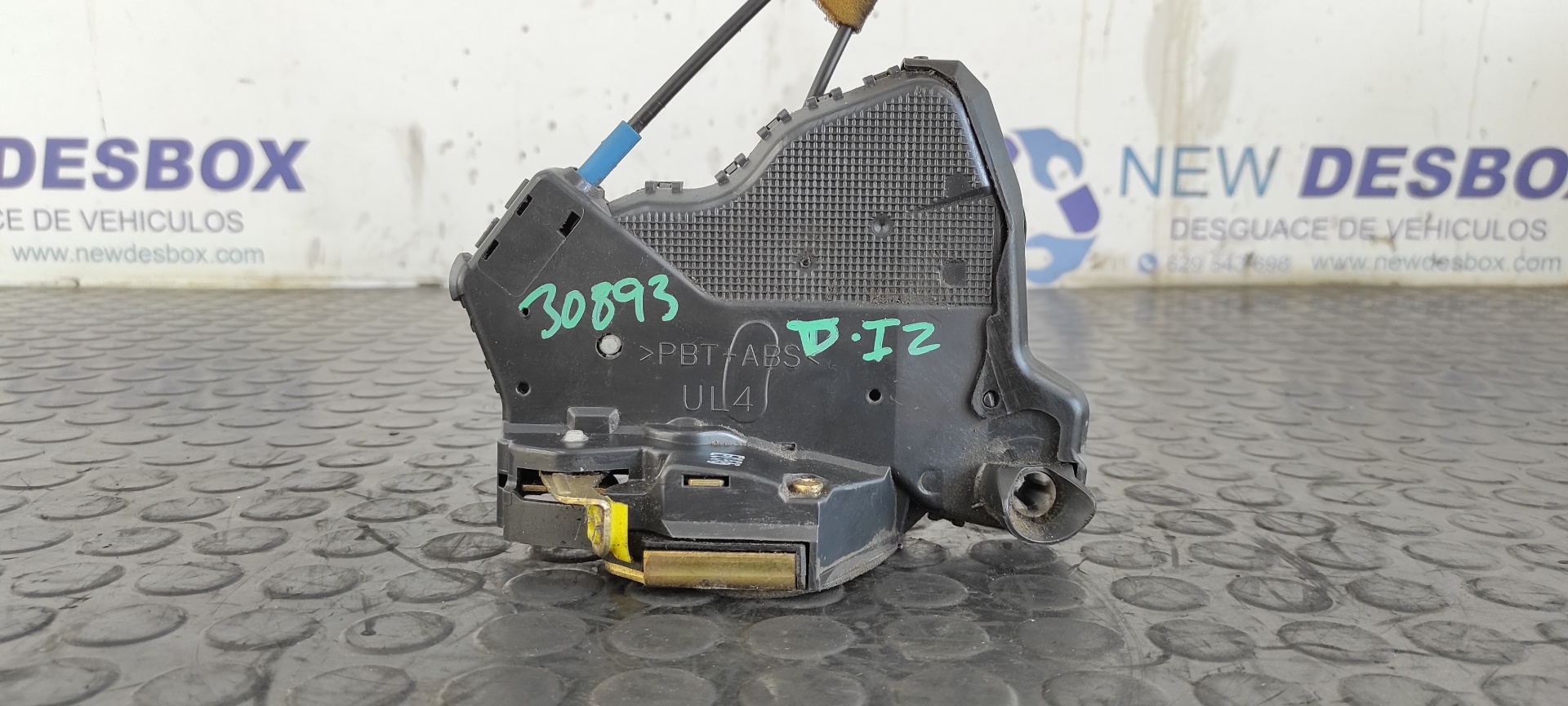 CERRADURA PUERTA DELANTERA IZQUIERDA TOYOTA COROLLA VERSO (R1)