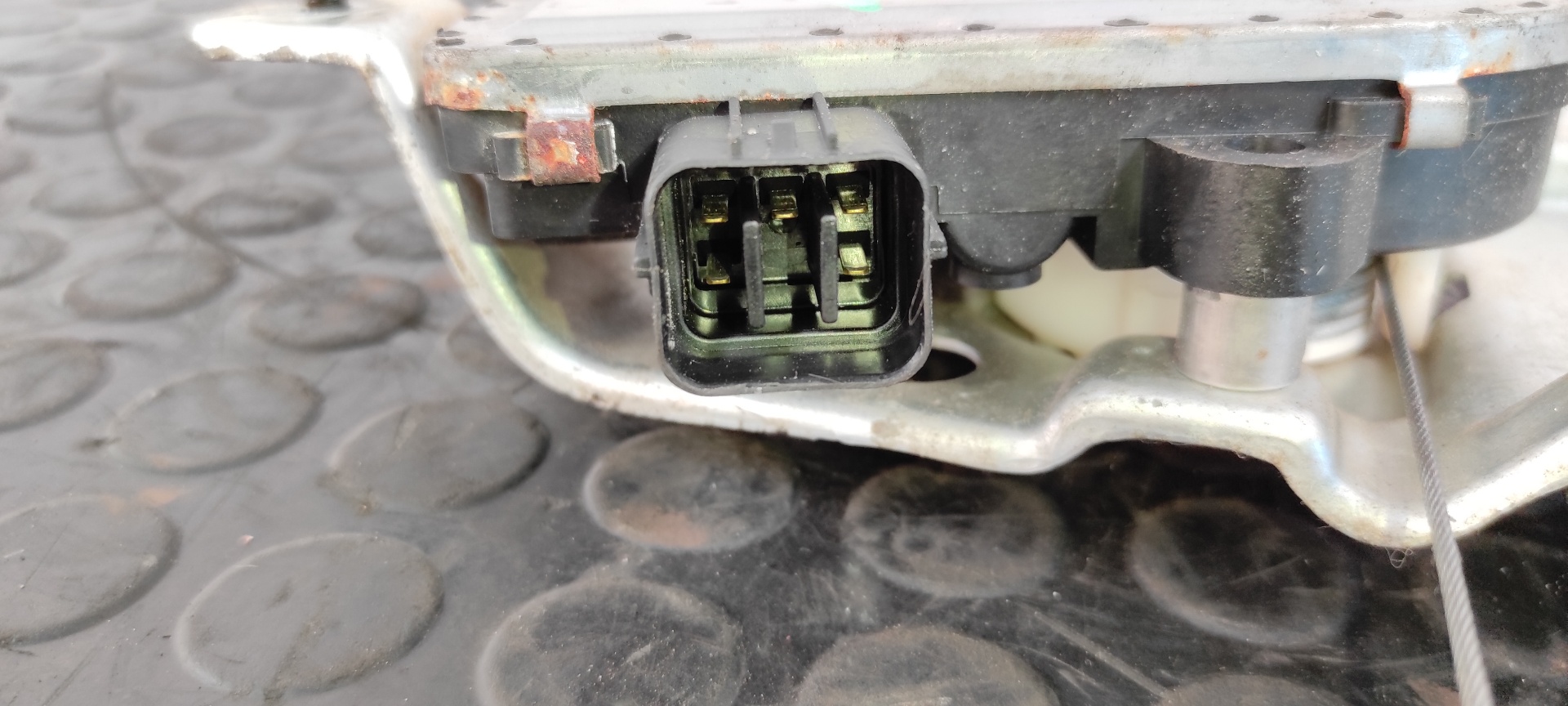 ELEVALUNAS TRASERO DERECHO MITSUBISHI MONTERO (V60/V70) - vista 3