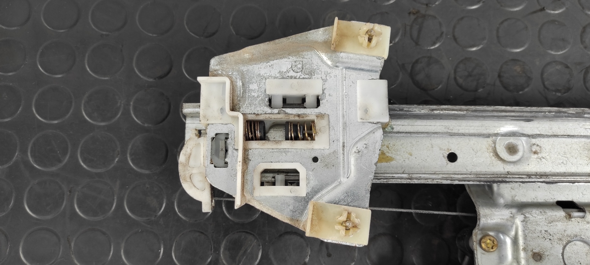 ELEVALUNAS TRASERO DERECHO MITSUBISHI MONTERO (V60/V70) - vista 4