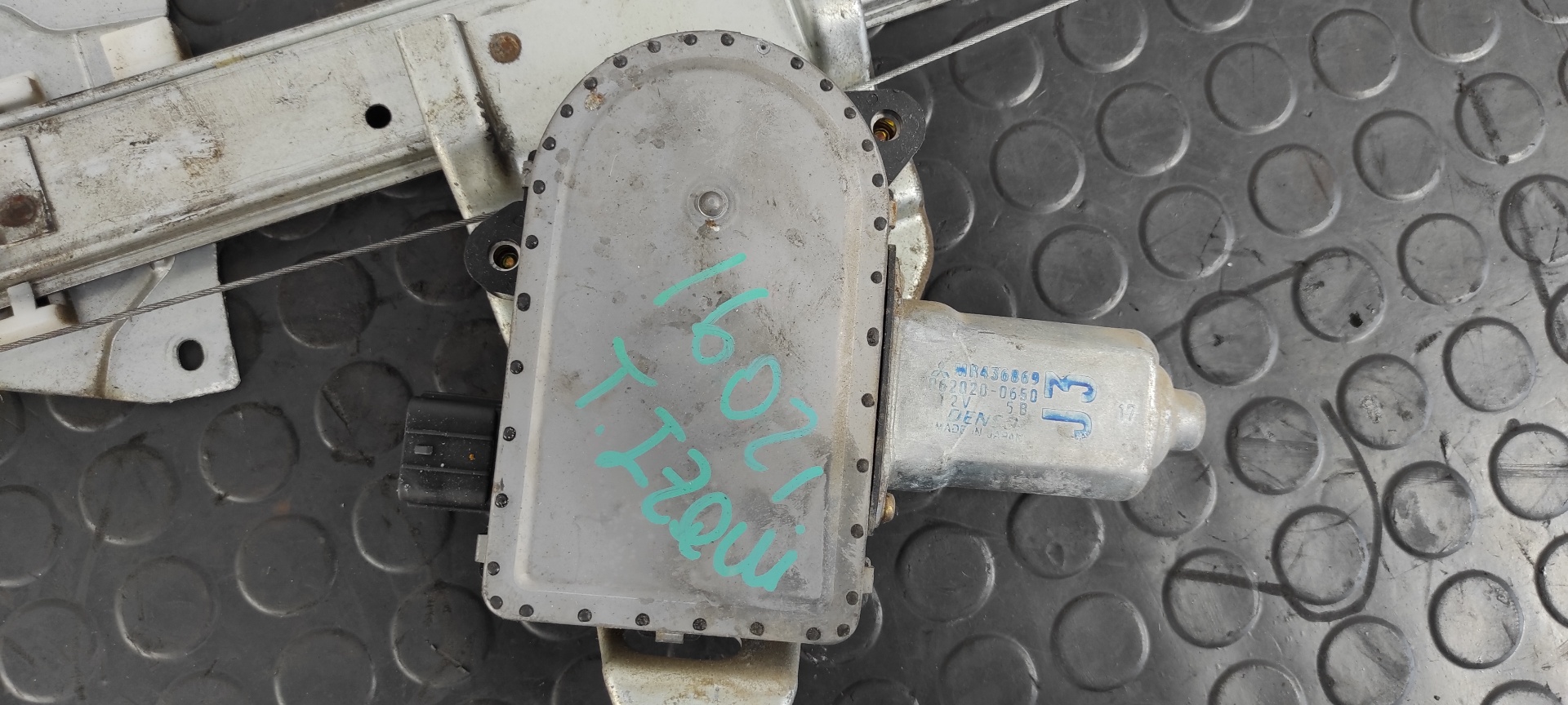 ELEVALUNAS TRASERO IZQUIERDO MITSUBISHI MONTERO (V60/V70) - vista 5