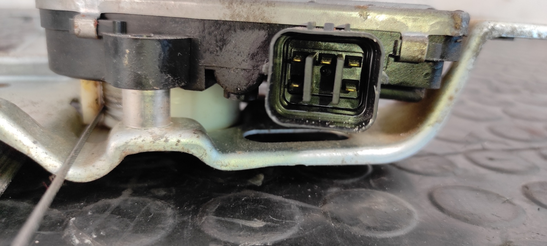 ELEVALUNAS TRASERO IZQUIERDO MITSUBISHI MONTERO (V60/V70) - vista 2