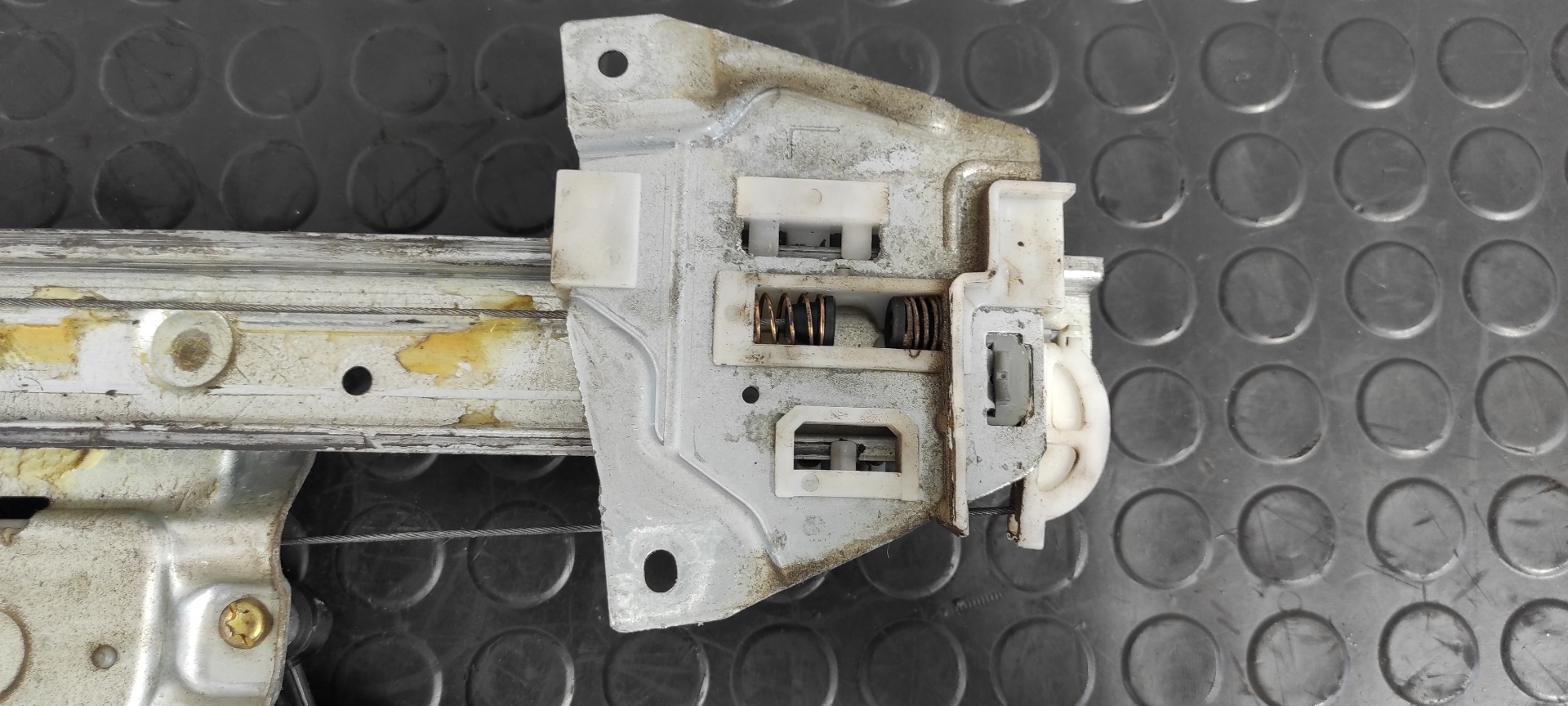 ELEVALUNAS TRASERO IZQUIERDO MITSUBISHI MONTERO (V60/V70) - vista 3