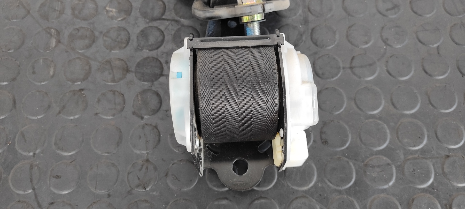 CINTURON TRASERO IZQUIERDO MITSUBISHI MONTERO (V60/V70) - vista 5