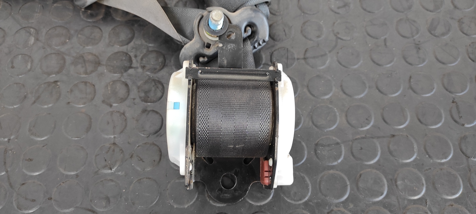 CINTURON TRASERO DERECHO MITSUBISHI MONTERO (V60/V70) - vista 6