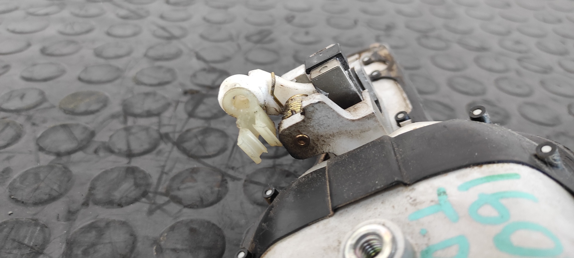 MANETA TRASERA DERECHA MITSUBISHI MONTERO (V60/V70) - vista 5