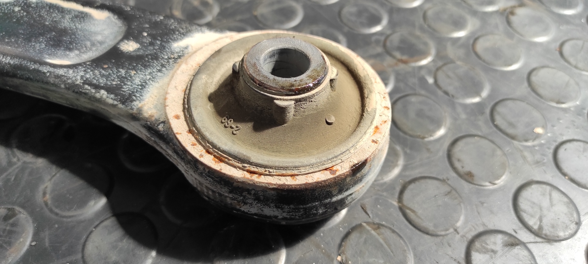 BRAZO IZQUIERDO INFERIOR DELANTERO PEUGEOT 308 - vista 2