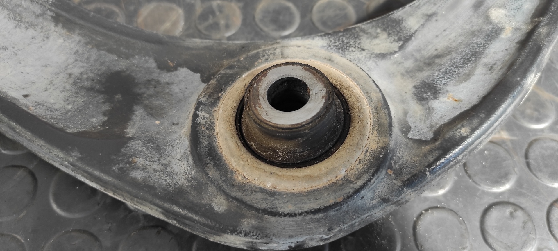 BRAZO IZQUIERDO INFERIOR DELANTERO PEUGEOT 308 - vista 3