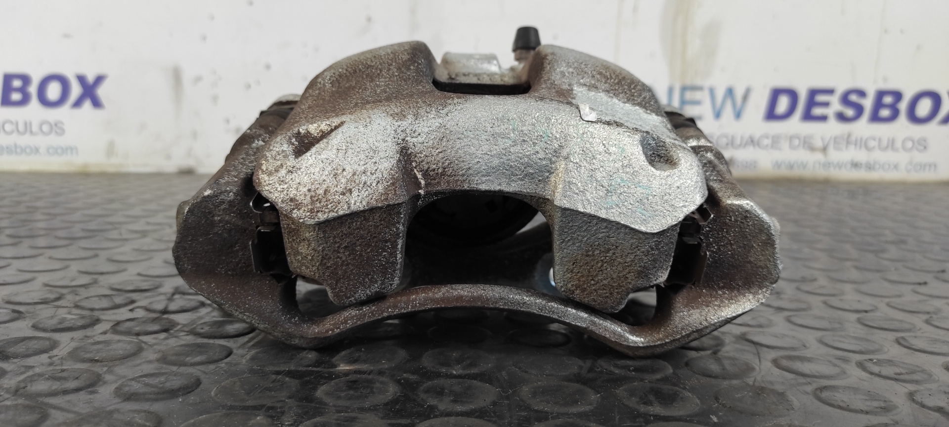 PINZA DE FRENO DELANTERA IZQUIERDA PEUGEOT 308 - vista 4