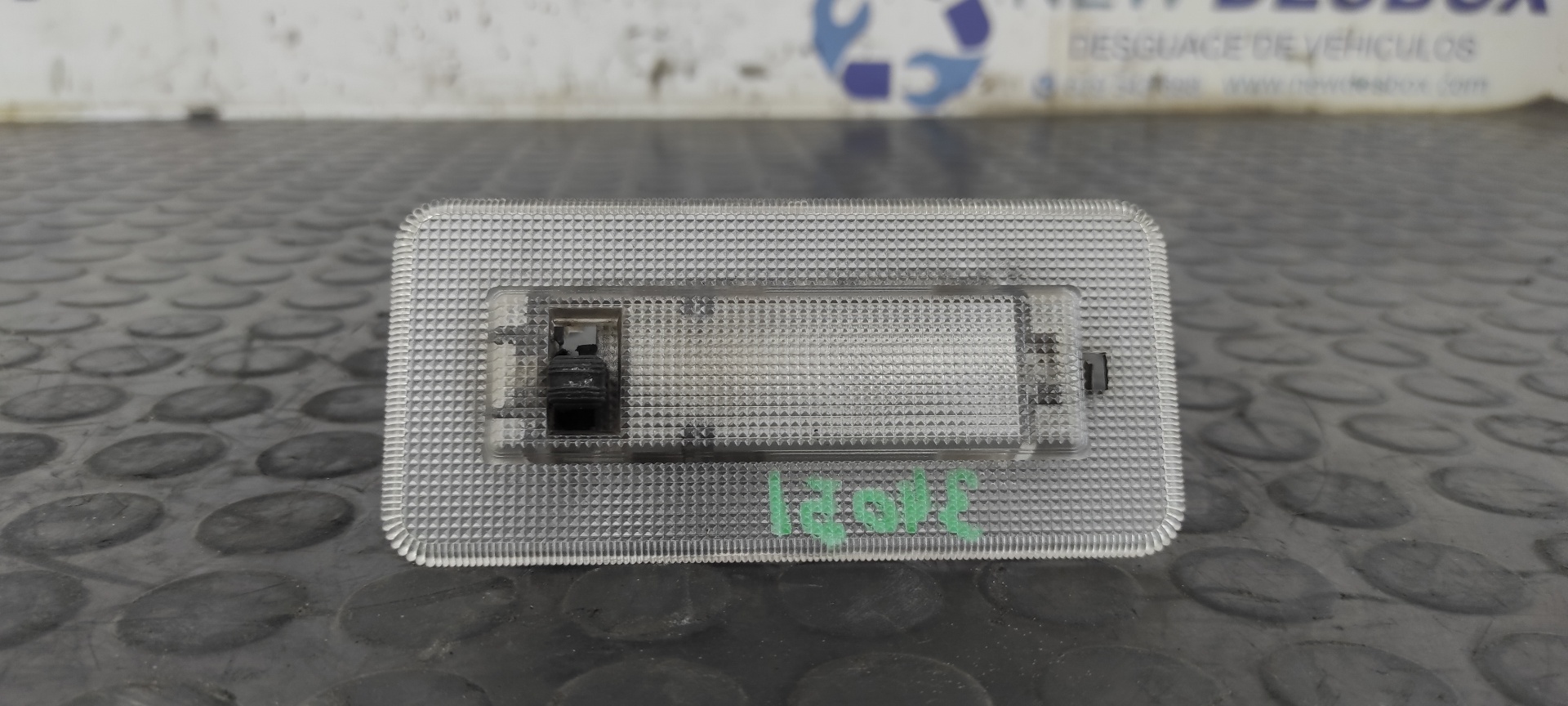 LUZ INTERIOR FORD TRANSIT CAJA ABIERTA '06