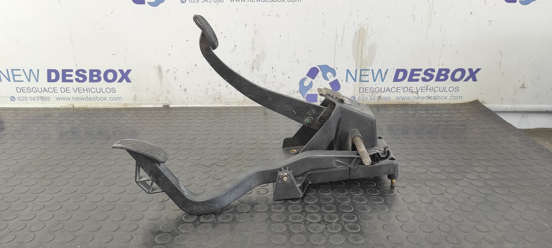 PEDAL FRENO PEUGEOT BOXER CAJA CERR. ACRISTALADO (RS3200)(230)(->'02) - vista 7