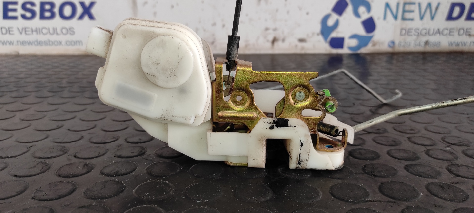 CERRADURA PUERTA DELANTERA DERECHA MITSUBISHI MONTERO (V60/V70) - vista 5