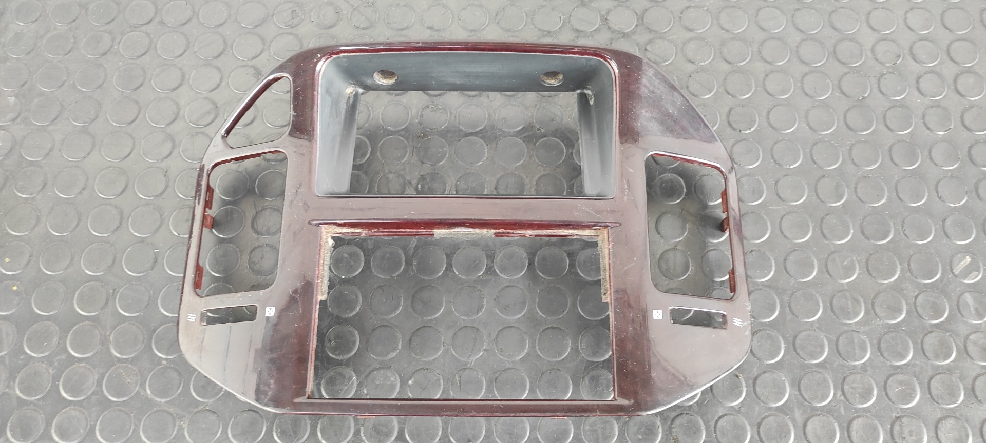 MOLDURA MITSUBISHI MONTERO (V60/V70)