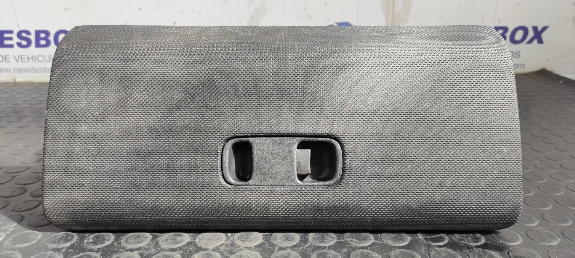 GUANTERA MITSUBISHI MONTERO (V60/V70)