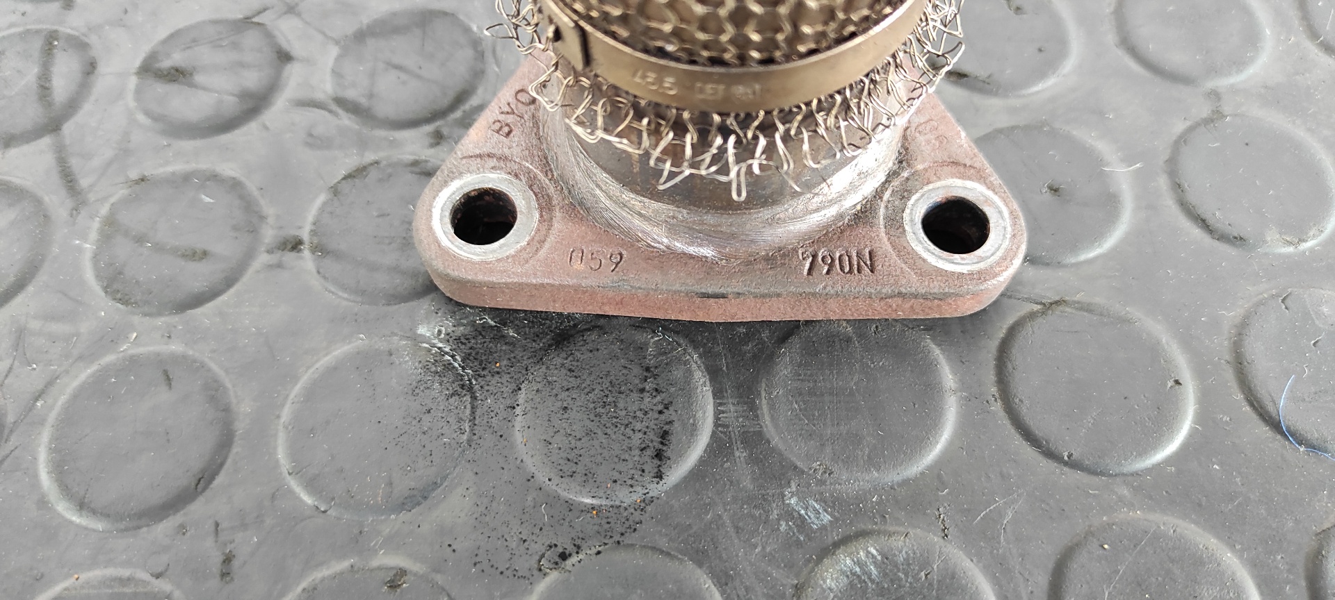 COLECTOR ESCAPE AUDI Q7 (4L) - vista 2