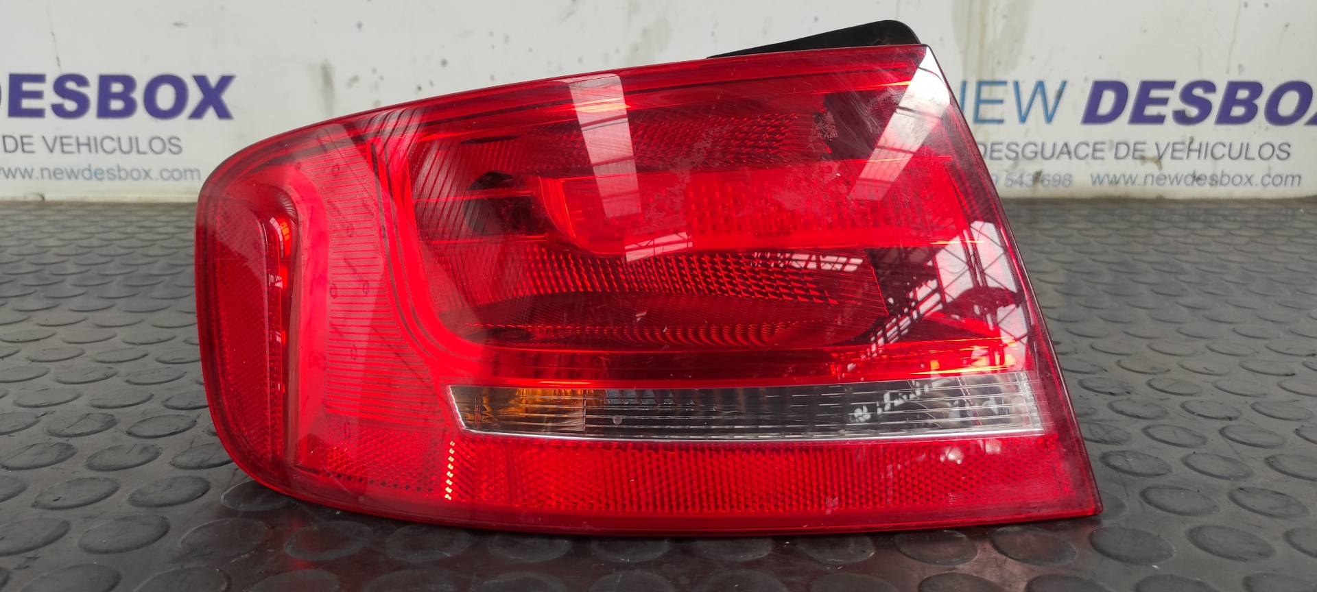 PILOTO TRASERO IZQUIERDO AUDI A4 BER. (B8)