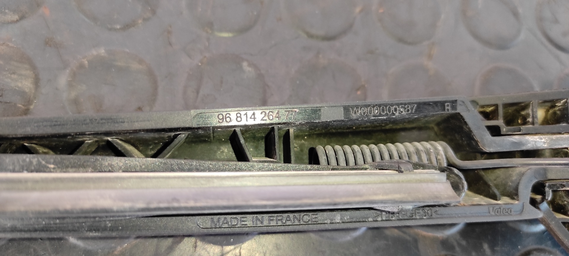 BRAZO LIMPIA TRASERO PEUGEOT 308 - vista 2