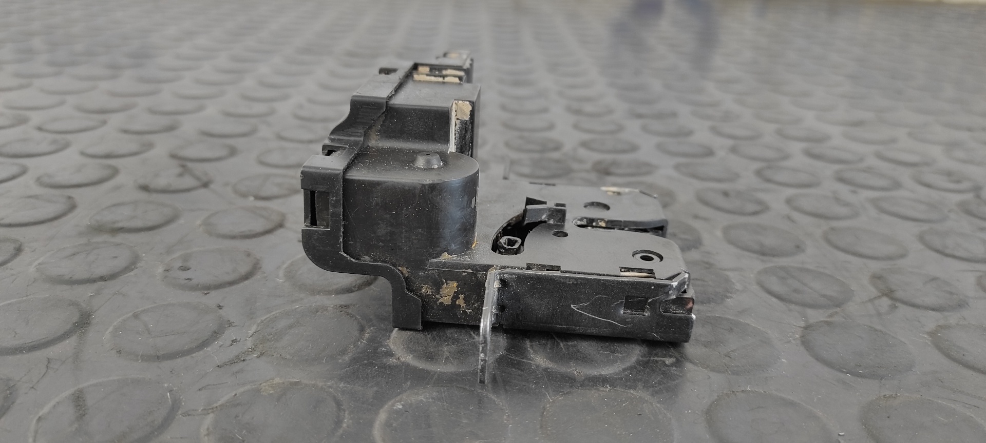 CERRADURA MALETERO / PORTON PEUGEOT 308 - vista 4