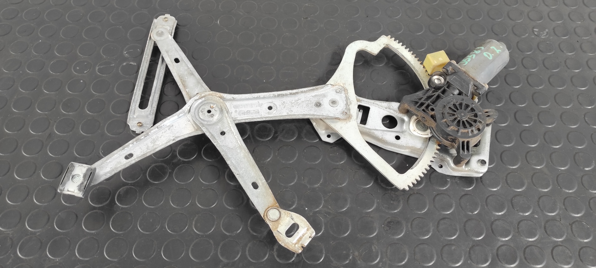 ELEVALUNAS DELANTERO IZQUIERDO MERCEDES-BENZ CLASE C (W202) BERLINA - vista 3